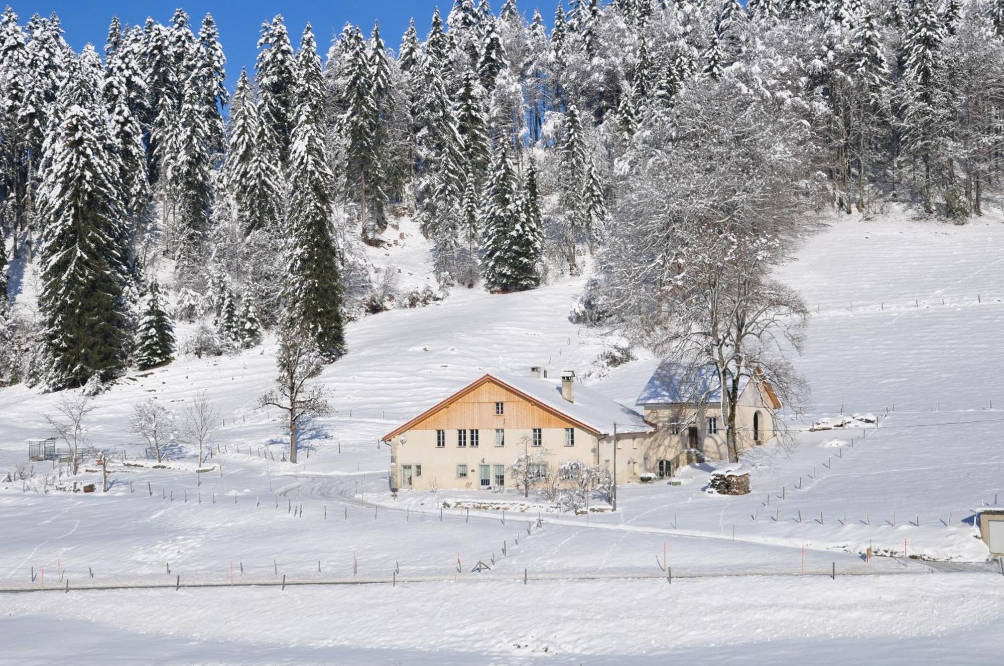 Relais De La Baume Leilighet Le Locle Eksteriør bilde