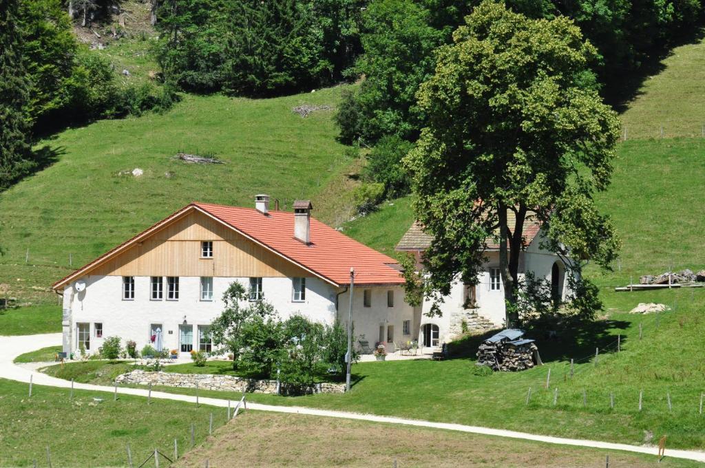 Relais De La Baume Leilighet Le Locle Eksteriør bilde